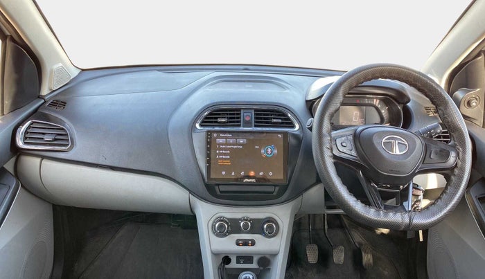 2021 Tata Tiago XT (O) PETROL, Petrol, Manual, 8,833 km, Dashboard