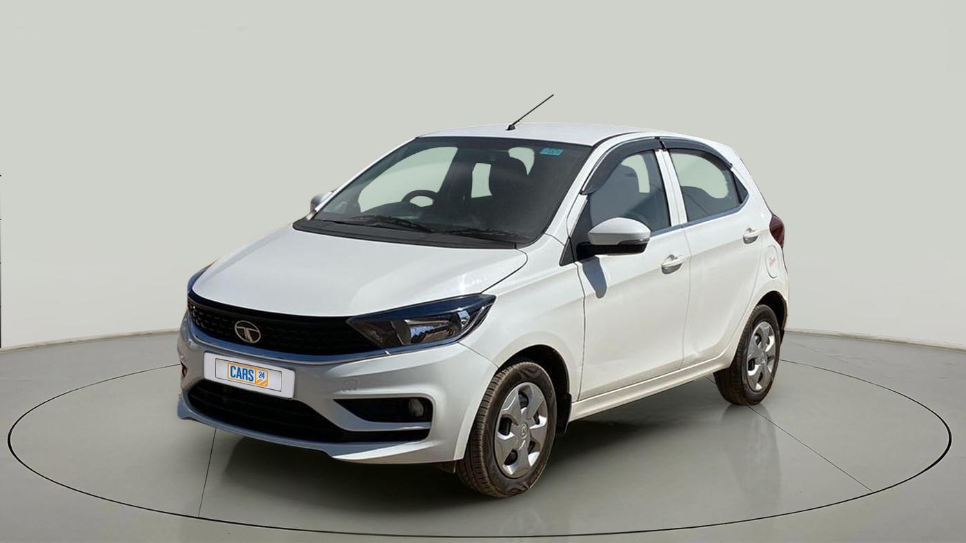 2021 Tata Tiago XT (O) PETROL, Petrol, Manual, 8,833 km, Left Front Diagonal