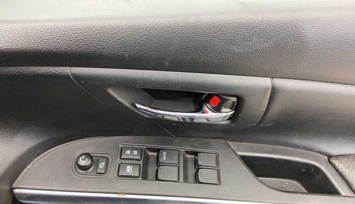 2020 Maruti S Cross ALPHA 1.5, Petrol, Manual, 37,466 km, Driver Side Door Panels Control