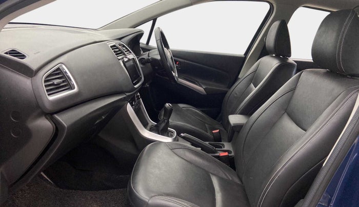 2020 Maruti S Cross ALPHA 1.5, Petrol, Manual, 37,466 km, Right Side Front Door Cabin