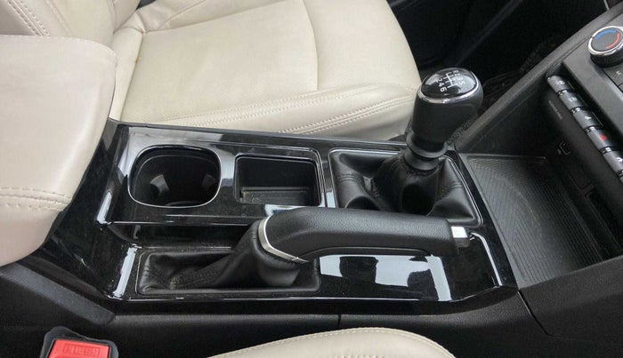 2022 Mahindra XUV700 AX 5 P MT 5 STR, Petrol, Manual, 9,739 km, Gear Lever