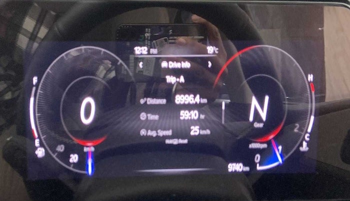 2022 Mahindra XUV700 AX 5 P MT 5 STR, Petrol, Manual, 9,739 km, Odometer Image
