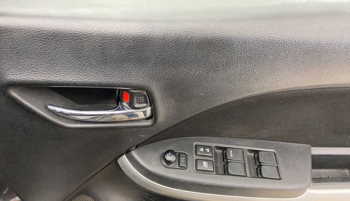 2017 Maruti Baleno DELTA PETROL 1.2, Petrol, Manual, 50,393 km, Driver Side Door Panels Control