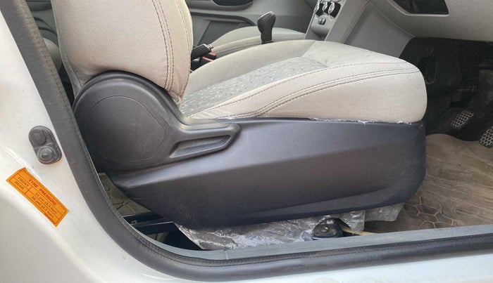 2022 Tata TIGOR XM PETROL, Petrol, Manual, 18,596 km, Driver Side Adjustment Panel