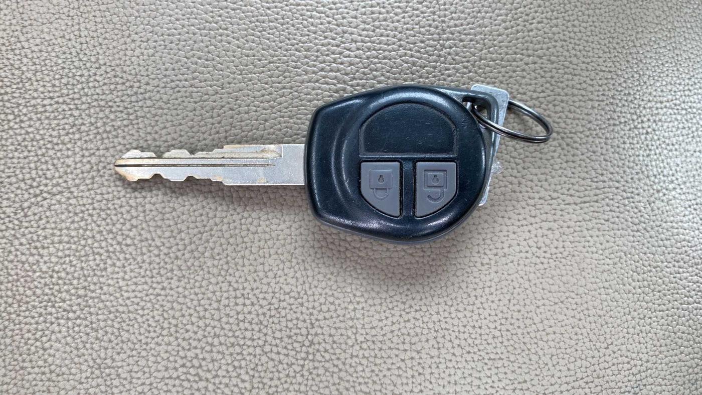 2012 Maruti Wagon R 1.0 VXI, Petrol, Manual, 15,729 km, Key Close Up