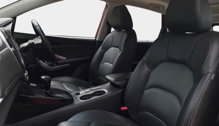 2019 MG HECTOR SHARP 1.5 DCT PETROL, Petrol, Automatic, 56,797 km, Right Side Front Door Cabin