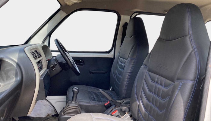 2018 Maruti Eeco TOUR V 5 SEATER, Petrol, Manual, 25,558 km, Right Side Front Door Cabin