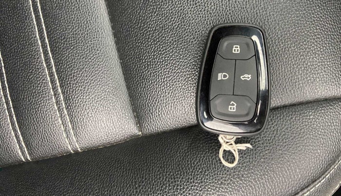 2022 Tata ALTROZ XZA PLUS DARK EDTION, Petrol, Automatic, 8,266 km, Key Close Up