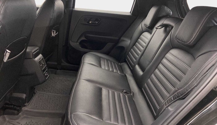 2022 Tata ALTROZ XZA PLUS DARK EDTION, Petrol, Automatic, 8,266 km, Right Side Rear Door Cabin