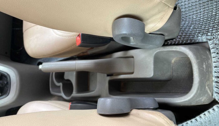 2013 Hyundai i10 MAGNA 1.2, Petrol, Manual, 51,831 km, Driver Side Adjustment Panel