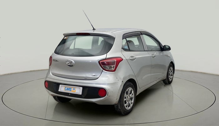 2017 Hyundai Grand i10 MAGNA 1.2 KAPPA VTVT, CNG, Manual, 1,09,112 km, Right Back Diagonal