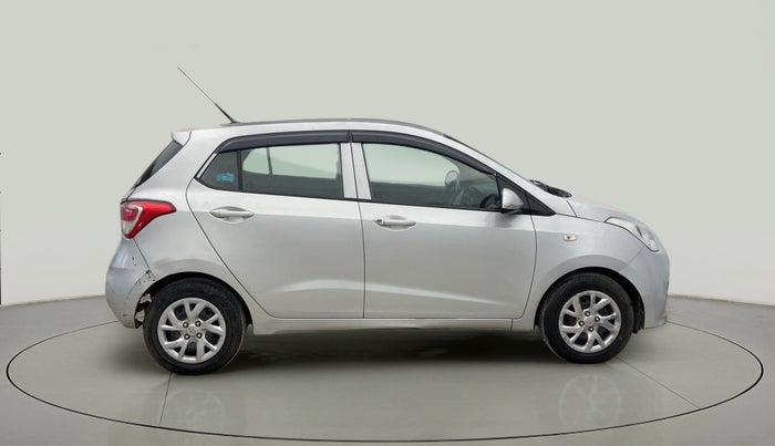 2017 Hyundai Grand i10 MAGNA 1.2 KAPPA VTVT, CNG, Manual, 1,09,112 km, Right Side View