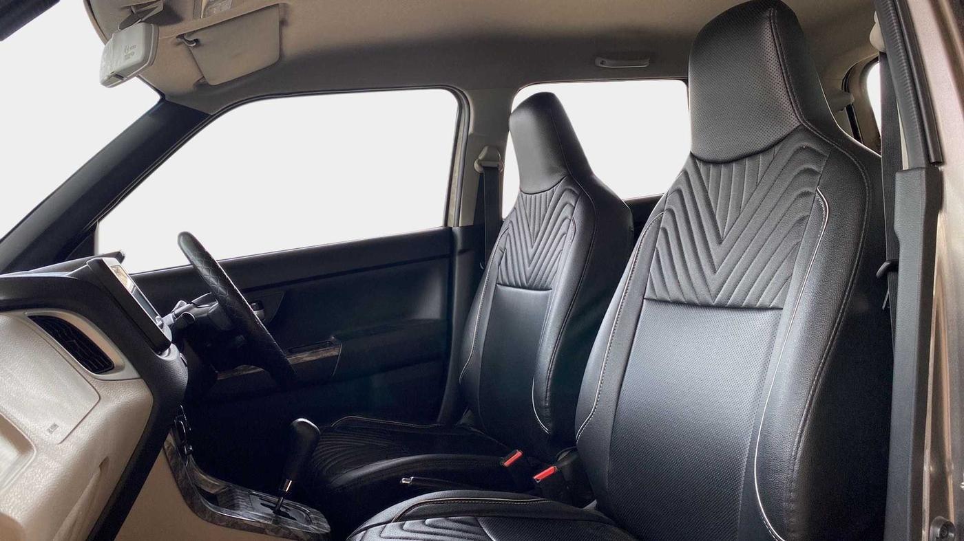 2020 Maruti New Wagon-R ZXI 1.2 AMT, Petrol, Automatic, 19,742 km, Right Side Front Door Cabin