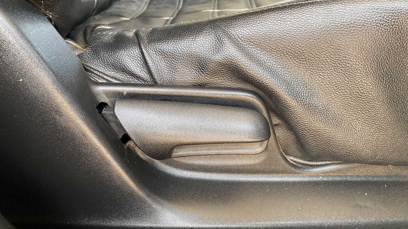 2015 Maruti Swift VDI ABS, Diesel, Manual, 28,198 km, Driver Side Adjustment Panel