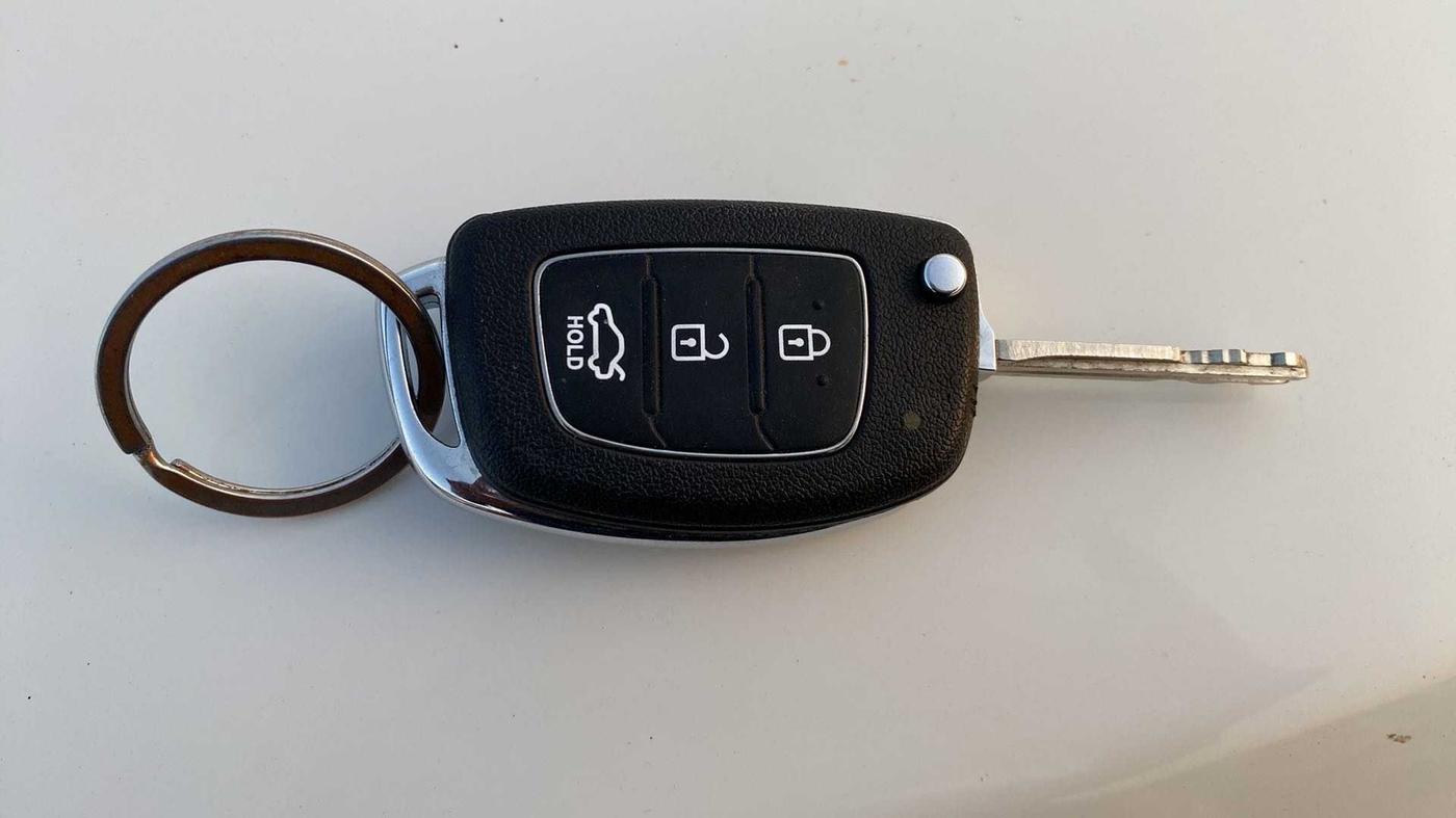 2015 Hyundai Xcent S 1.2, Petrol, Manual, 50,822 km, Key Close Up