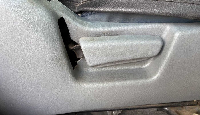 2013 Maruti Alto K10 VXI, Petrol, Manual, 32,409 km, Driver Side Adjustment Panel