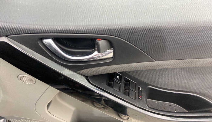 2019 Tata NEXON XZA PLUS PETROL, CNG, Automatic, 61,567 km, Driver Side Door Panels Control