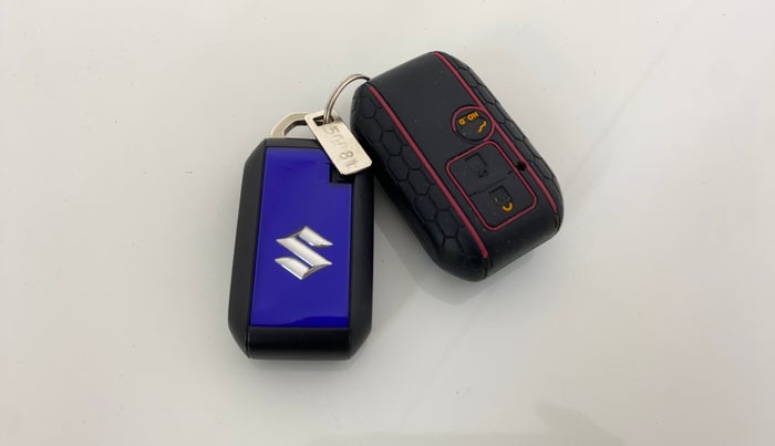 2022 Maruti Swift ZXI, Petrol, Manual, 32,966 km, Key Close Up