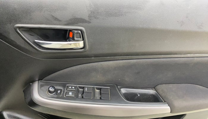 2022 Maruti Swift ZXI, Petrol, Manual, 32,966 km, Driver Side Door Panels Control