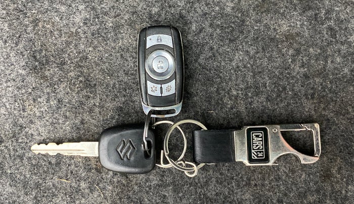 2011 Maruti 800 AC, Petrol, Manual, 42,688 km, Key Close Up