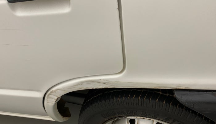 2011 Maruti 800 AC, Petrol, Manual, 42,688 km, Left quarter panel - Minor scratches