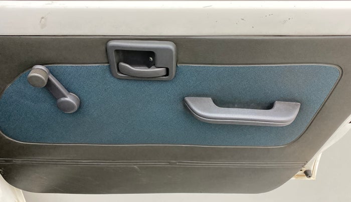 2011 Maruti 800 AC, Petrol, Manual, 42,688 km, Driver Side Door Panels Control