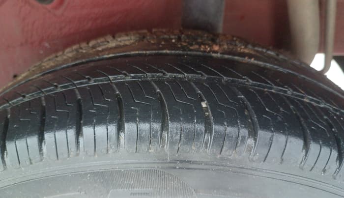 2015 Maruti Celerio VXI, Petrol, Manual, 95,484 km, Left Rear Tyre Tread