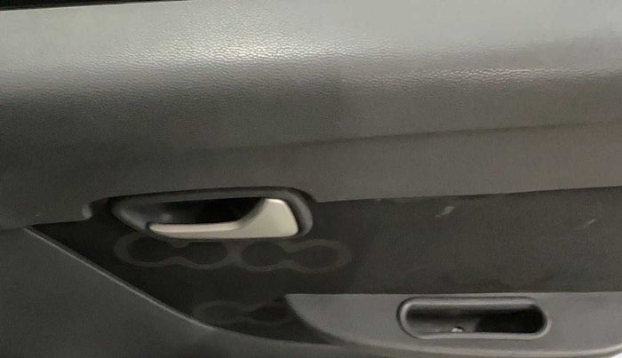 2014 Maruti Alto 800 LXI, Petrol, Manual, 1,06,112 km, Driver Side Door Panels Control