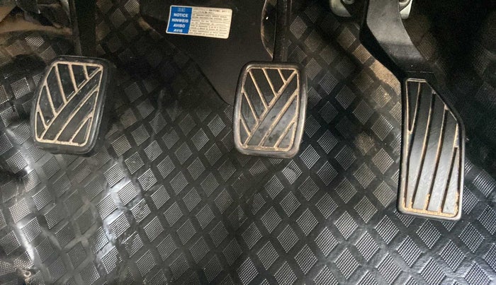 2017 Maruti Swift Dzire VXI (O), Petrol, Manual, 60,600 km, Pedals