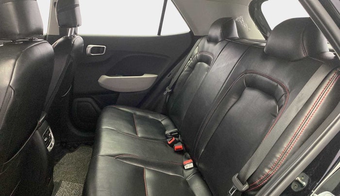 2022 Hyundai VENUE S (O) 1.0 TURBO IMT, Petrol, Manual, 16,692 km, Right Side Rear Door Cabin