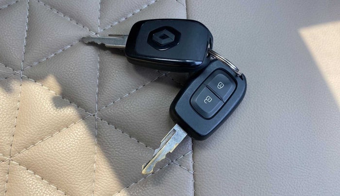 2021 Renault Kwid CLIMBER 1.0 (O), Petrol, Manual, 23,117 km, Key Close Up