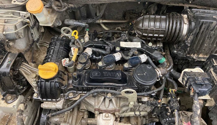 2020 Tata ALTROZ XZ PETROL, Petrol, Manual, 21,573 km, Open Bonet