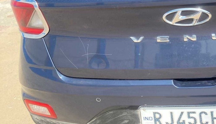 2019 Hyundai VENUE S 1.0 TURBO MT, Petrol, Manual, 71,792 km, Dicky (Boot door) - Slightly dented