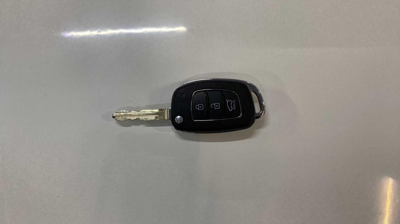 2023 Hyundai NEW I20 MAGNA 1.2 MT, Petrol, Manual, 4,233 km, Key Close Up