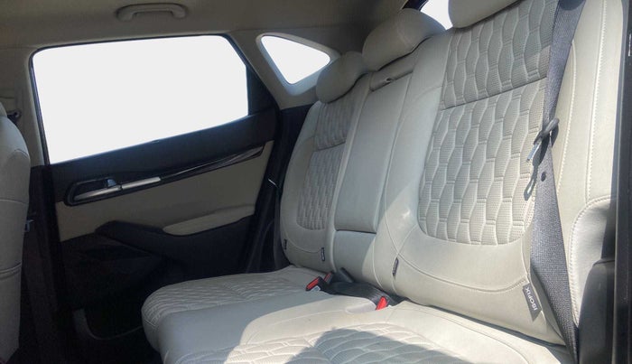 2021 KIA SELTOS HTX 1.5 PETROL, Petrol, Manual, 10,134 km, Right Side Rear Door Cabin