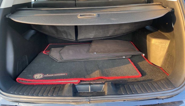 2019 MG HECTOR SHARP 1.5 DCT PETROL, Petrol, Automatic, 33,906 km, Boot Inside