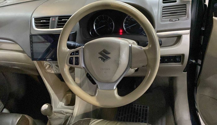 2015 Maruti Ertiga VDI SHVS, Diesel, Manual, 98,783 km, Steering wheel - Sound system control not functional