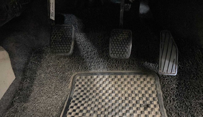 2021 Maruti Alto LXI, Petrol, Manual, 11,435 km, Pedals