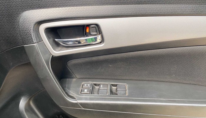 2020 Maruti Vitara Brezza ZXI, Petrol, Manual, 65,394 km, Driver Side Door Panels Control