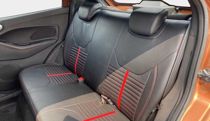 2018 Ford FREESTYLE TITANIUM 1.2 PETROL, Petrol, Manual, 25,201 km, Right Side Rear Door Cabin