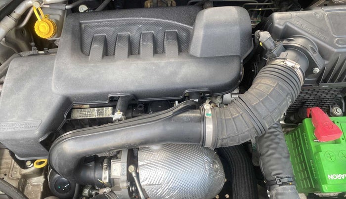 2019 Mahindra XUV300 W6 1.5 DIESEL, Diesel, Manual, 56,954 km, Open Bonet