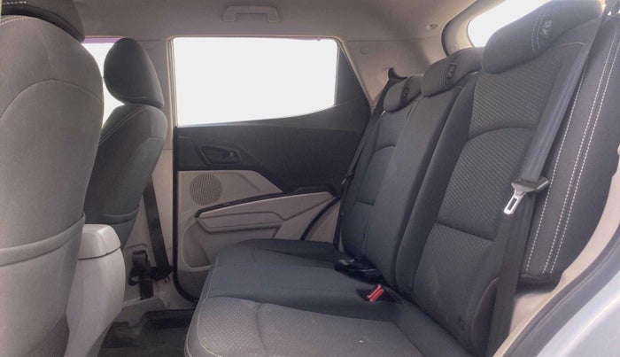2019 Mahindra XUV300 W6 1.5 DIESEL, Diesel, Manual, 56,954 km, Right Side Rear Door Cabin