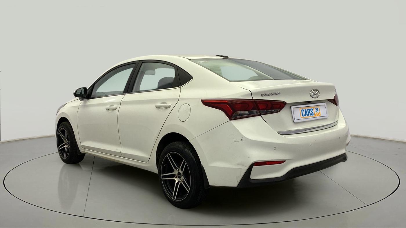2017 Hyundai Verna 1.6 EX CRDI, Diesel, Manual, 81,471 km, Left Back Diagonal