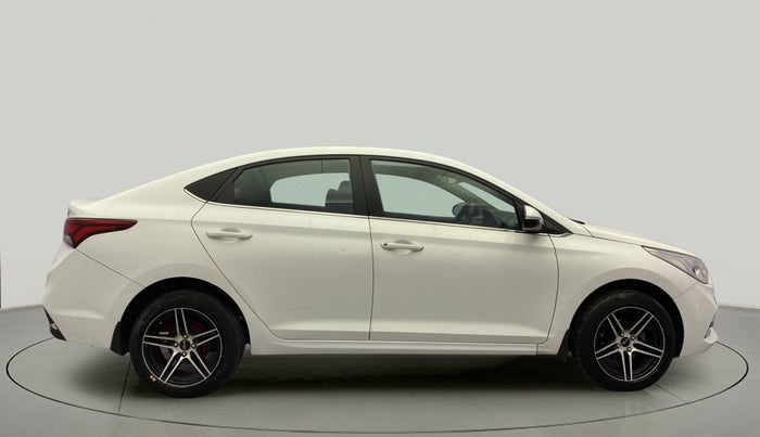 2017 Hyundai Verna 1.6 EX CRDI, Diesel, Manual, 81,471 km, Right Side View