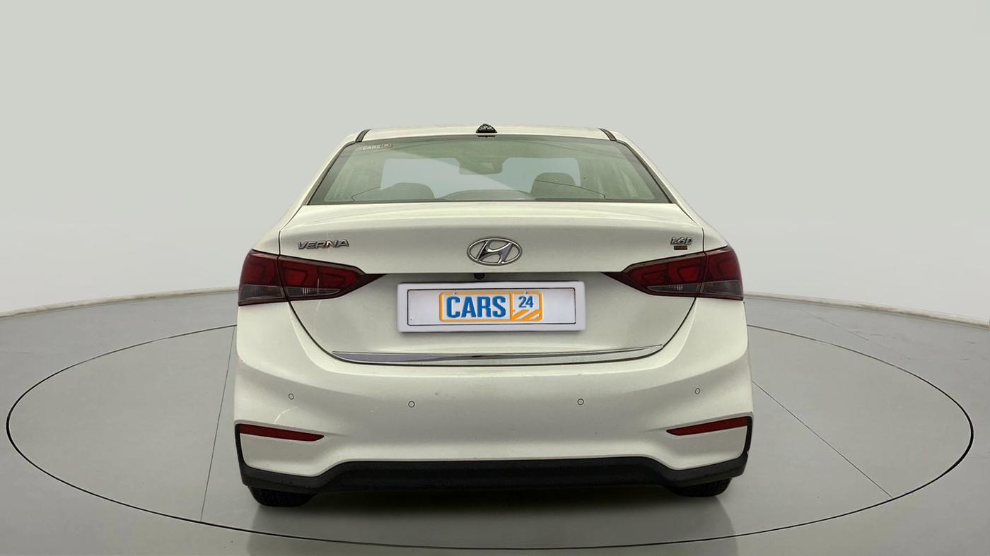 2017 Hyundai Verna 1.6 EX CRDI, Diesel, Manual, 81,471 km, Back/Rear