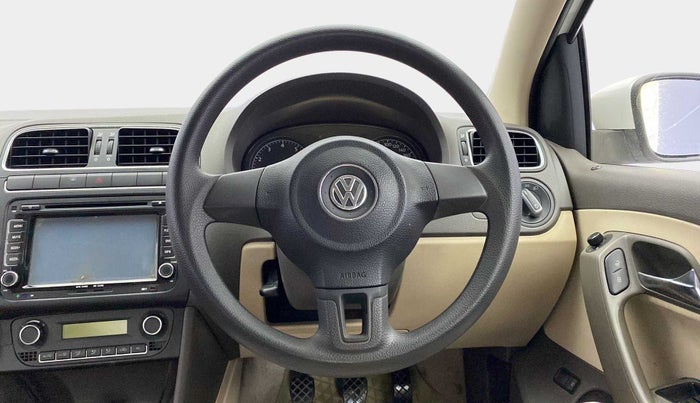 2012 Volkswagen Vento HIGHLINE 1.6 MPI, Petrol, Manual, 54,097 km, Steering Wheel Close Up