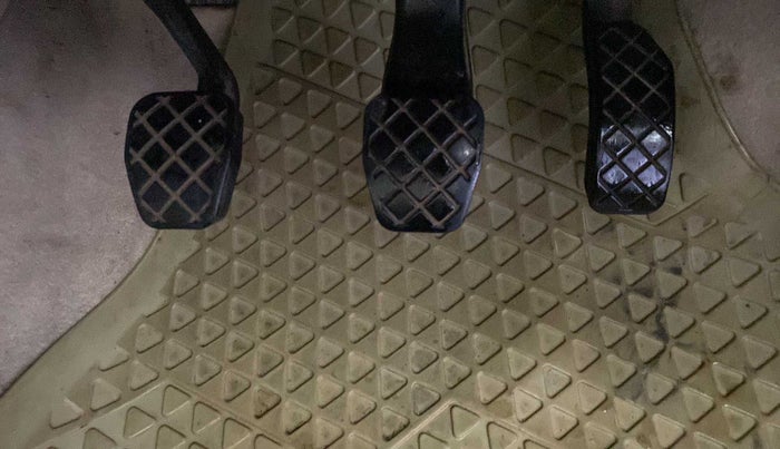 2012 Volkswagen Vento HIGHLINE 1.6 MPI, Petrol, Manual, 54,097 km, Pedals