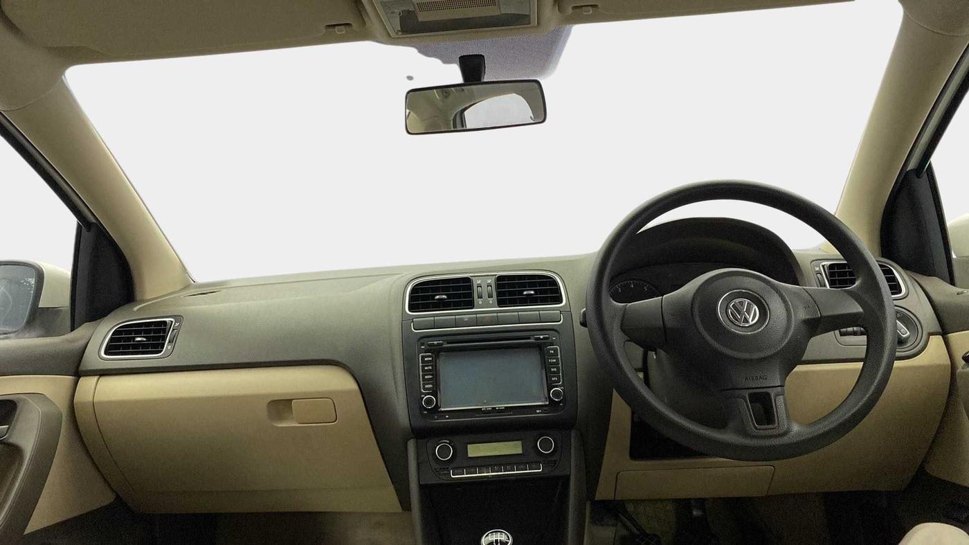 2012 Volkswagen Vento HIGHLINE 1.6 MPI, Petrol, Manual, 54,097 km, Dashboard