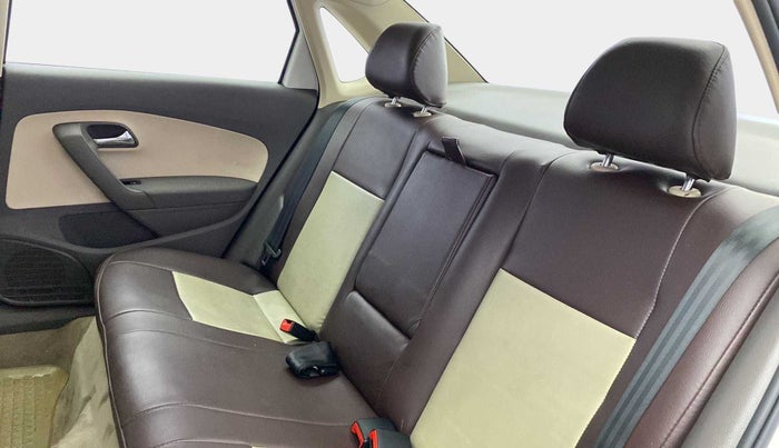 2012 Volkswagen Vento HIGHLINE 1.6 MPI, Petrol, Manual, 54,097 km, Right Side Rear Door Cabin