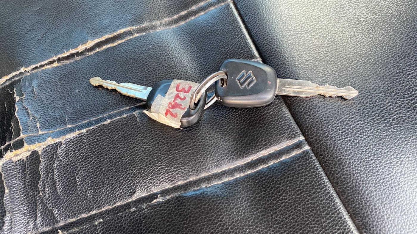 2014 Maruti Swift LXI, Petrol, Manual, 50,374 km, Key Close Up